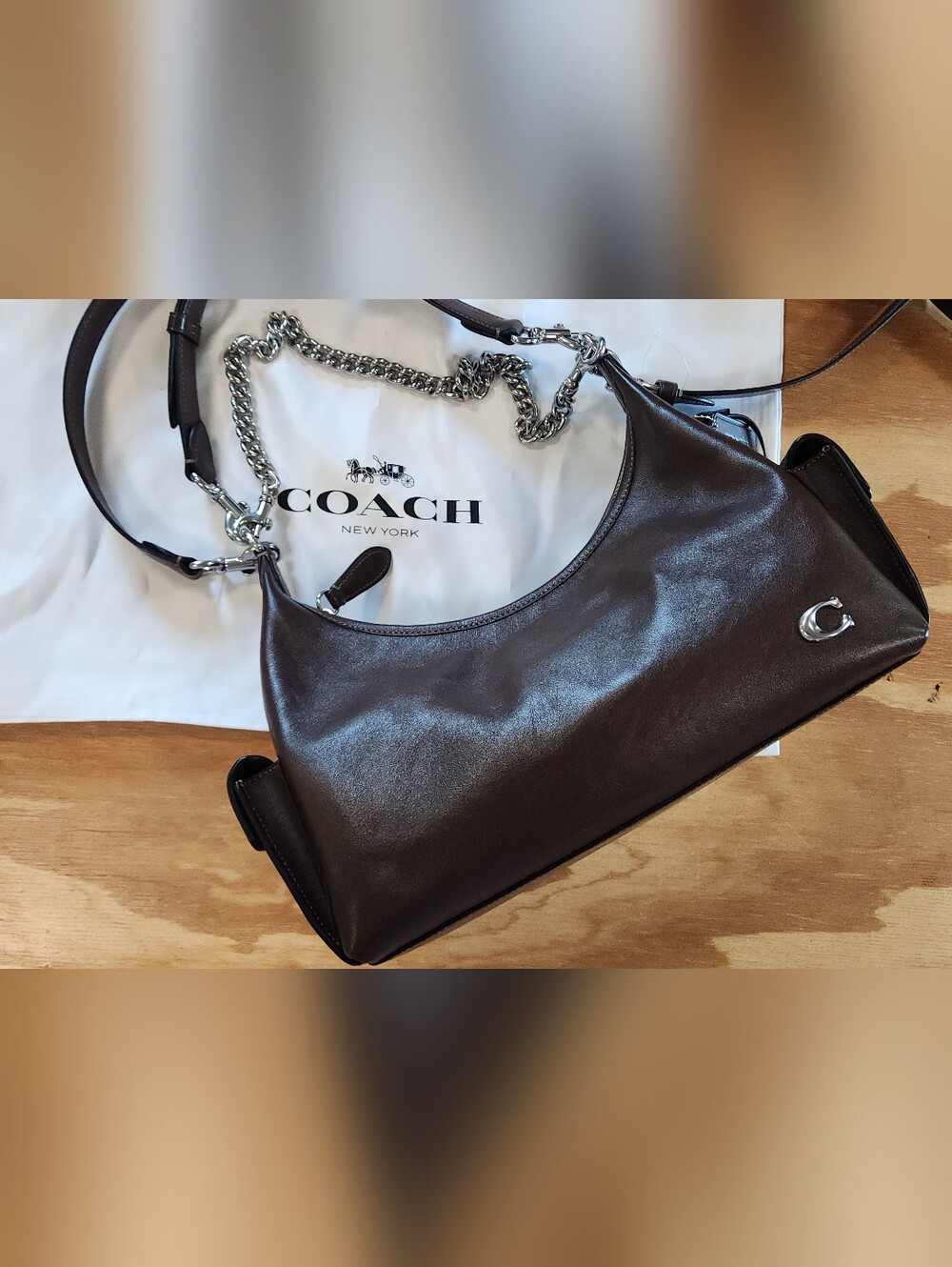 Coach Pocket Juliet 30 - Picture 2 of 14